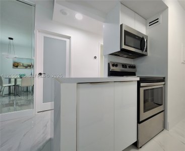 Aluguel de apartamento no Alexander Towers 719