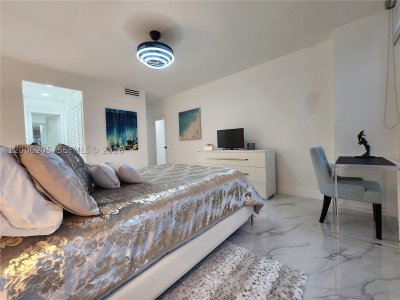 Aluguel de apartamento no Alexander Towers 719