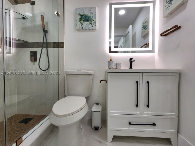 Apartment for rent at Alexander Towers 719