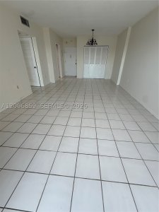 Comprar apartamento en Coastal Towers 608