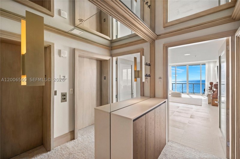 Condo for sale at Continuum II North 1201/08
