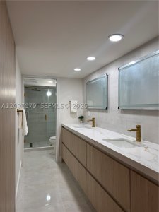 Comprar apartamento en Southpoint Towers 901N