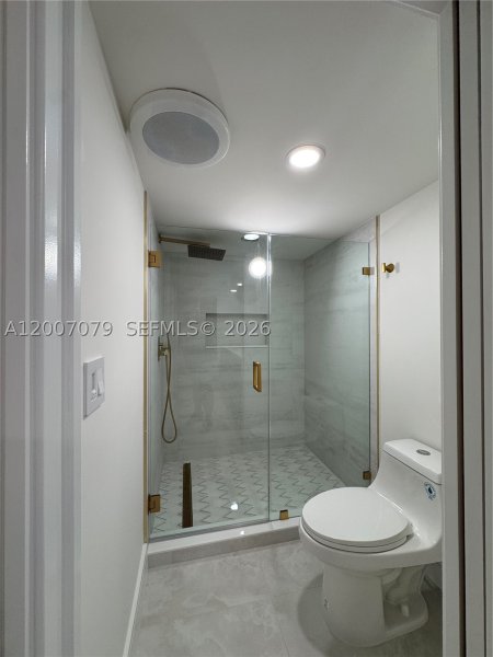 Condo for sale at Southpoint Towers 901N