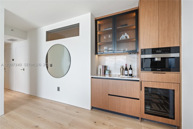 Comprar apartamento en Akoya 3904
