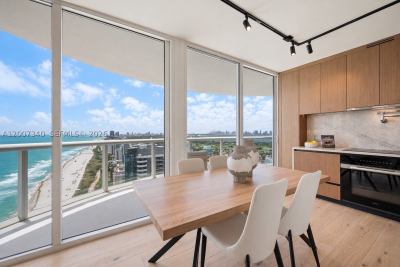 Comprar apartamento en Akoya 3904