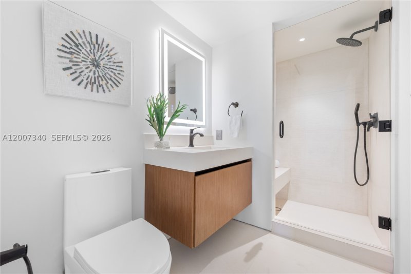 Comprar apartamento en Akoya 3904