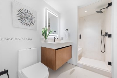 Comprar apartamento en Akoya 3904