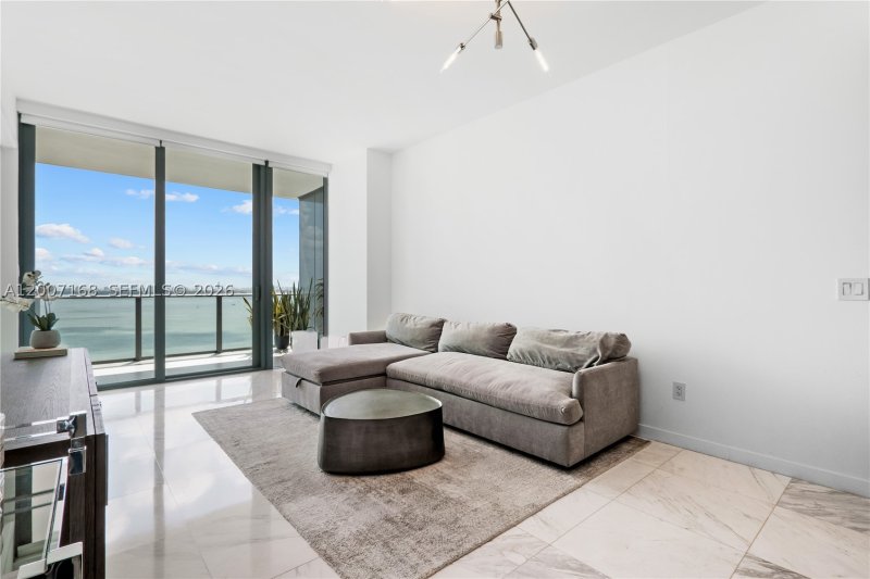 Condo for sale at Gran Paraiso 2405