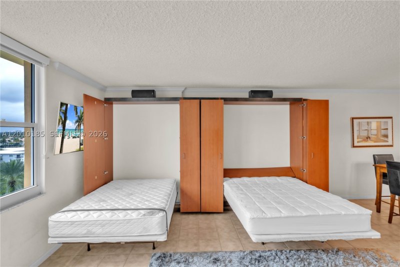 Apartment for rent at The Wave Condo 727(Availabl