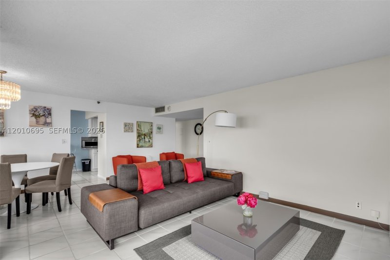 Condo for sale at Club Atlantis 2401