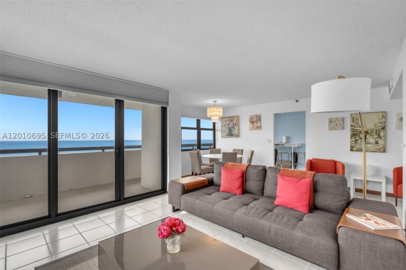 Condo for sale at Club Atlantis 2401