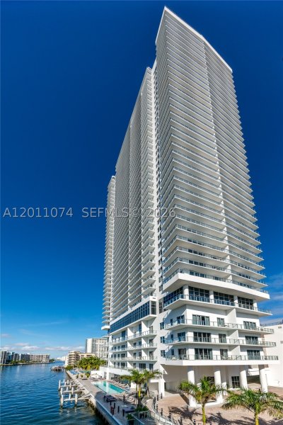 Condo for sale at Hyde Beach House R1808