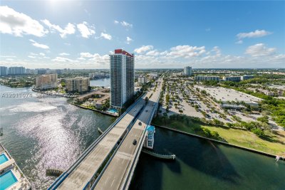 Comprar apartamento en Hyde Beach House R1808