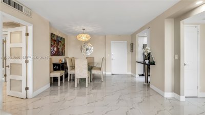 Aluguel de apartamento no Parker Tower 2411