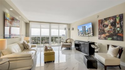 Aluguel de apartamento no Parker Tower 2411