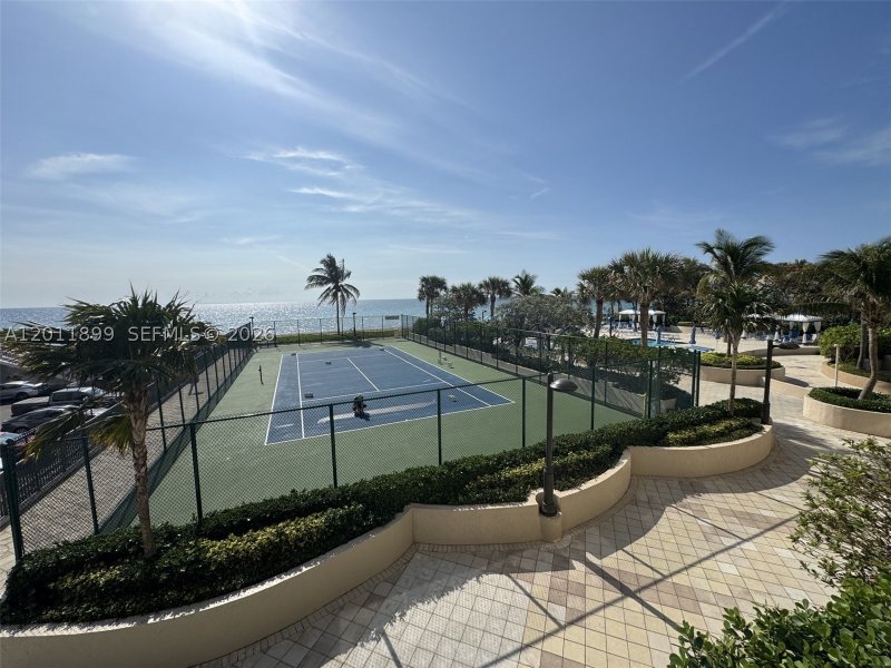 Condo for sale at Malaga Towers 3D
