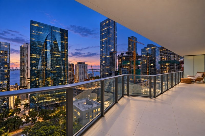 Comprar apartamento en Dua Miami - SLS Brickell Condo 2001