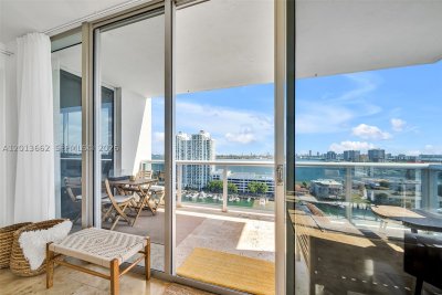 Comprar apartamento en Blue Bay Tower 1501
