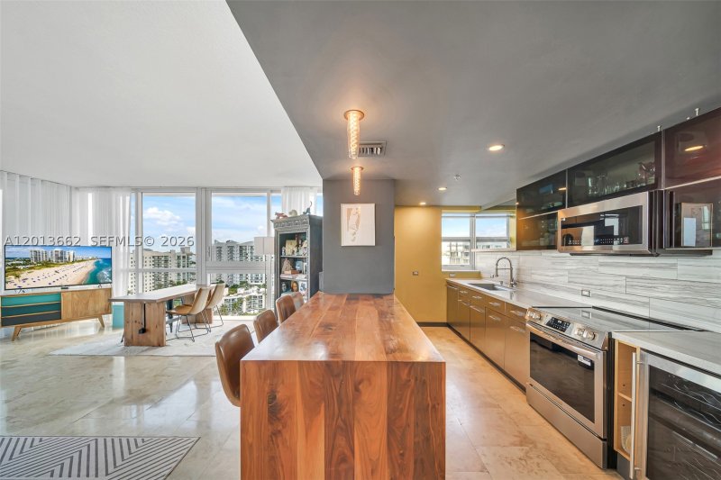 Comprar apartamento en Blue Bay Tower 1501