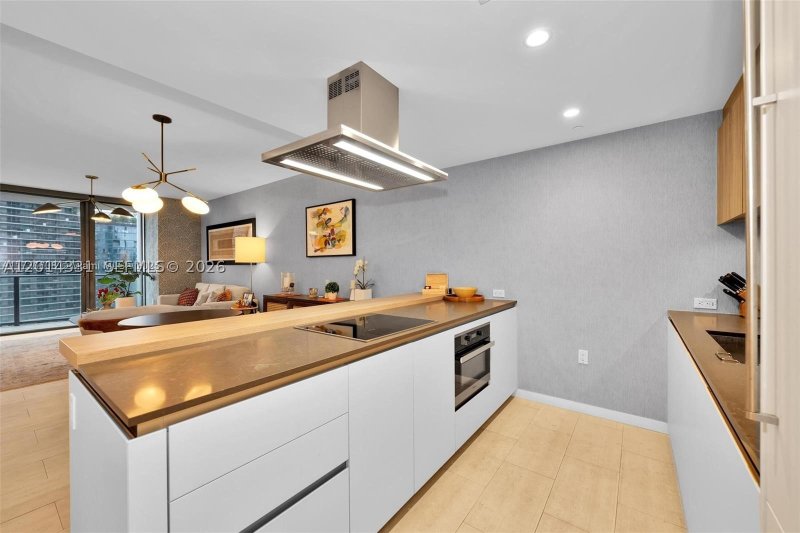 Apartment for rent at Brickell Flatiron 3914