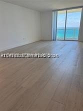 Apartment for rent at Harbour House 1435