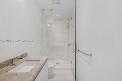 Alquiler de apartamento en Una Residences at Brickell 1203