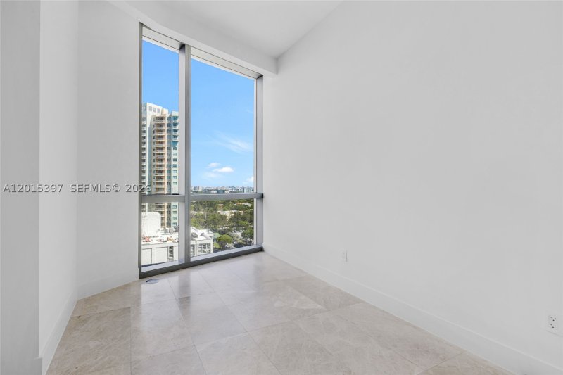 Alquiler de apartamento en Una Residences at Brickell 1203