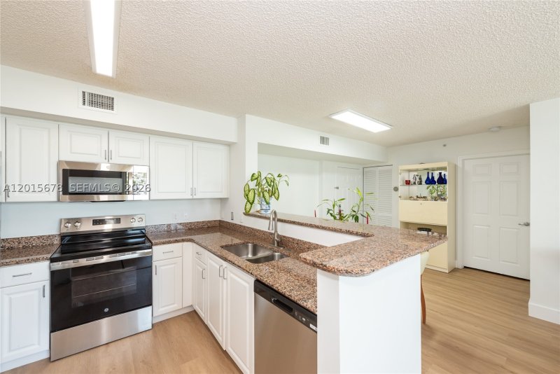 Aluguel de apartamento no Mark on Brickell 609