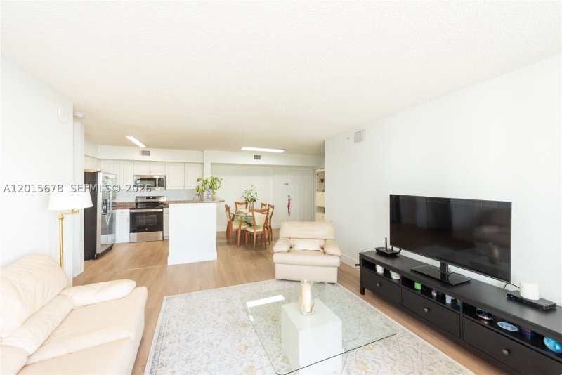 Aluguel de apartamento no Mark on Brickell 609