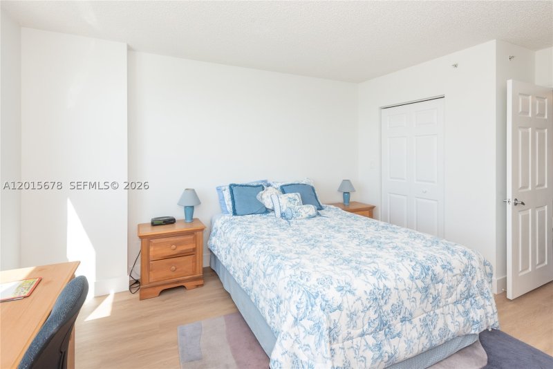 Aluguel de apartamento no Mark on Brickell 609