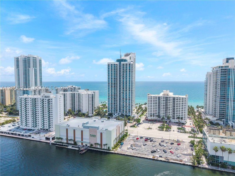 Condo for sale at Ocean Palms 2705