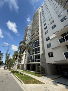 Comprar apartamento no 23 Biscayne Bay 707