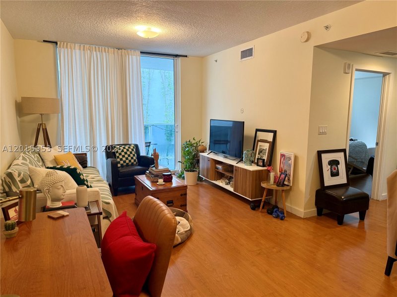 Condo for sale at 23 Biscayne Bay 707