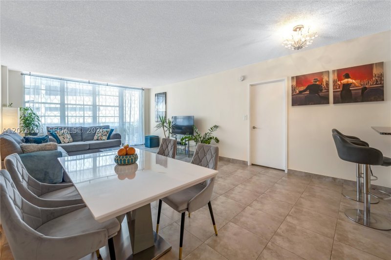 Apartment for rent at Sea Air Towers 1015