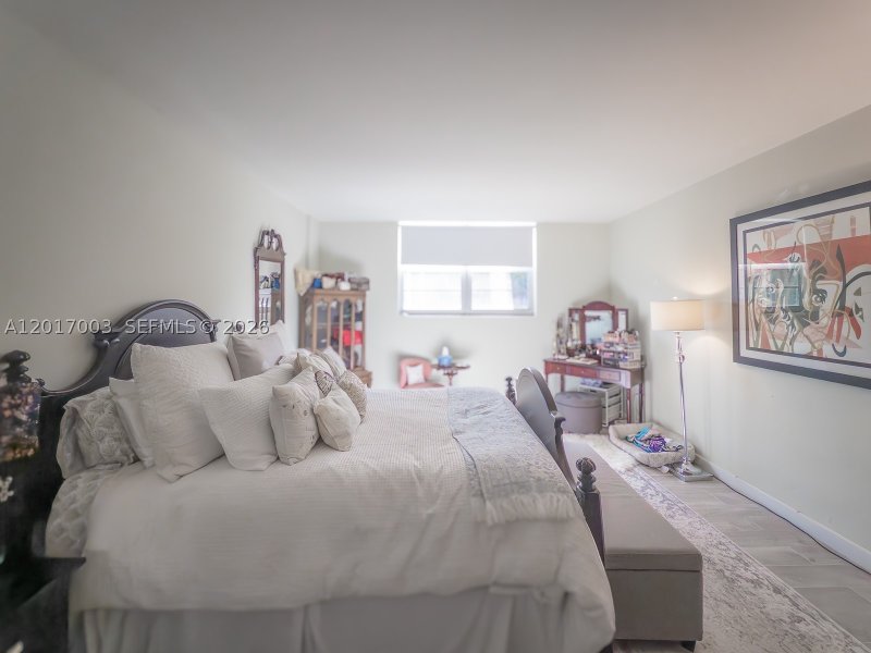 Condo for sale at Gables Waterway Towers 114