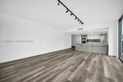 Comprar apartamento no Icon Bay 601