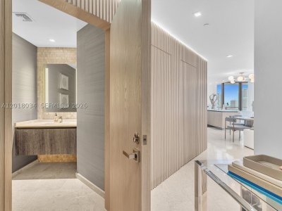 Comprar apartamento en Brickell City Centre Rise 2011 (corner