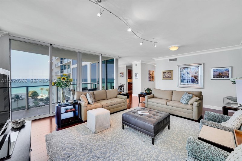Property photo # 8