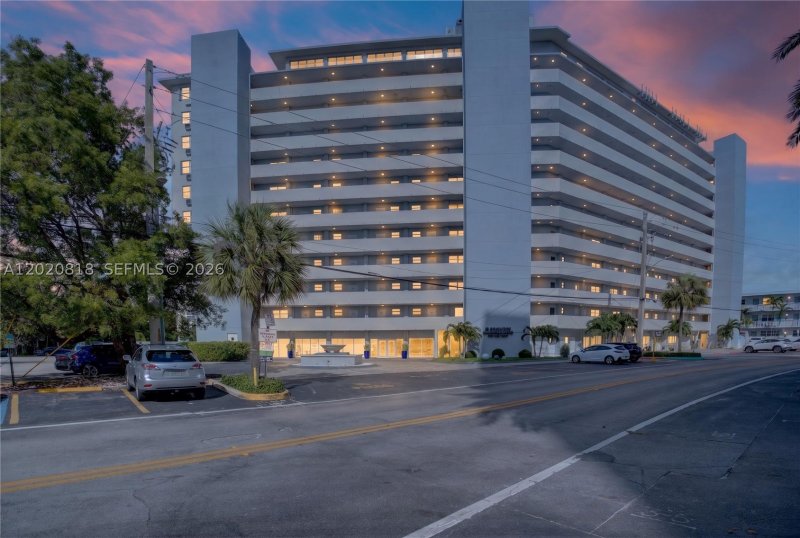 Comprar apartamento en Bayshore Yacht Tennis Club 1006