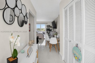 Comprar apartamento en Bayshore Yacht Tennis Club 1006