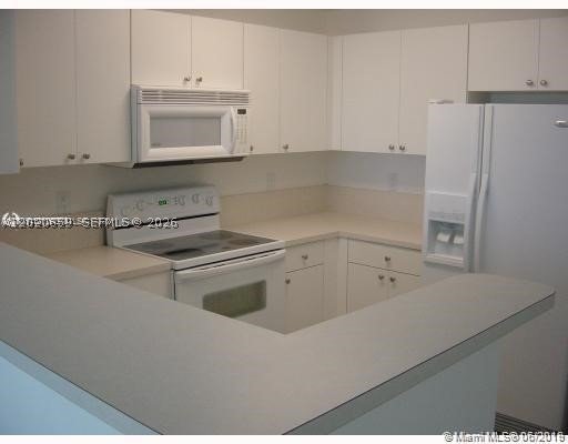 Apartment for rent at Ten Aragon 1018