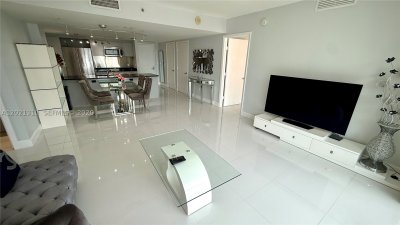Comprar apartamento no 50 Biscayne 2501