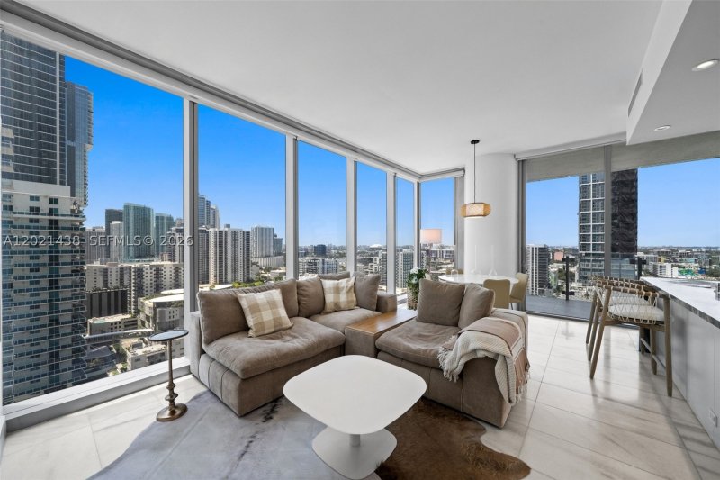 Comprar apartamento no Missoni Baia 2105