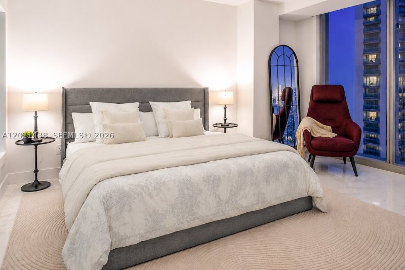 Comprar apartamento no Missoni Baia 2105