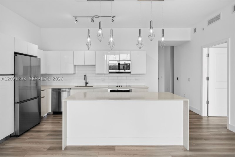 Apartment for rent at Mondrian Hallandale 506