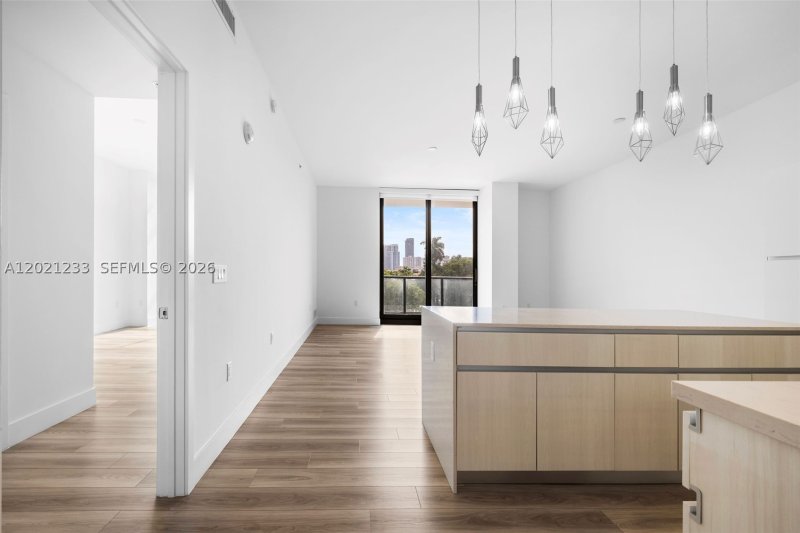 Apartment for rent at Mondrian Hallandale 506