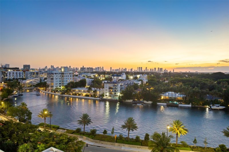 Condo for sale at Club Atlantis 1106