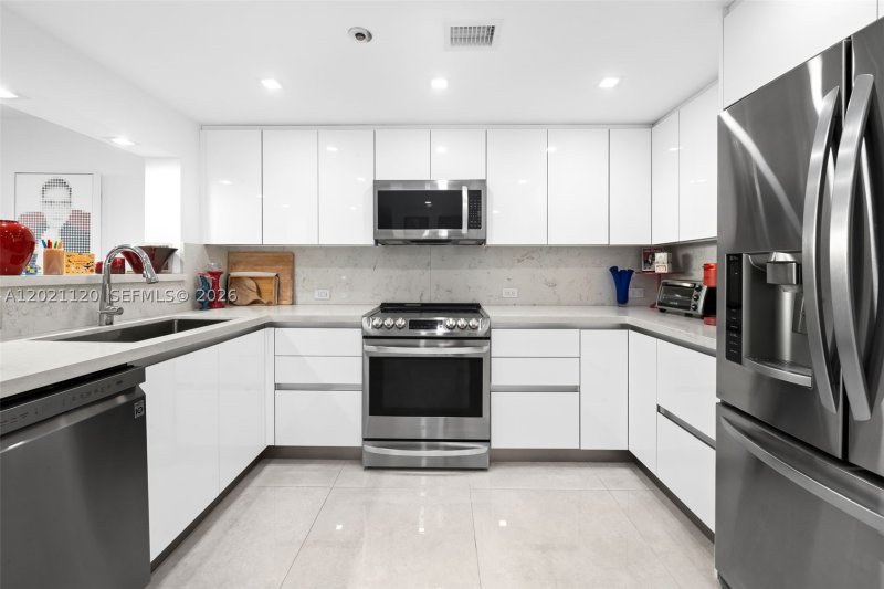 Condo for sale at Club Atlantis 1106