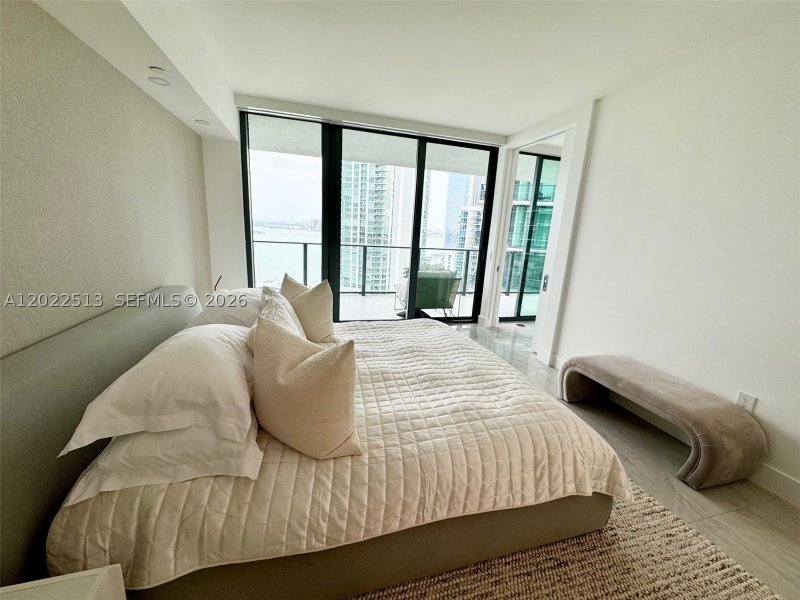 Apartment for rent at Paraiso Bay Miami 1901