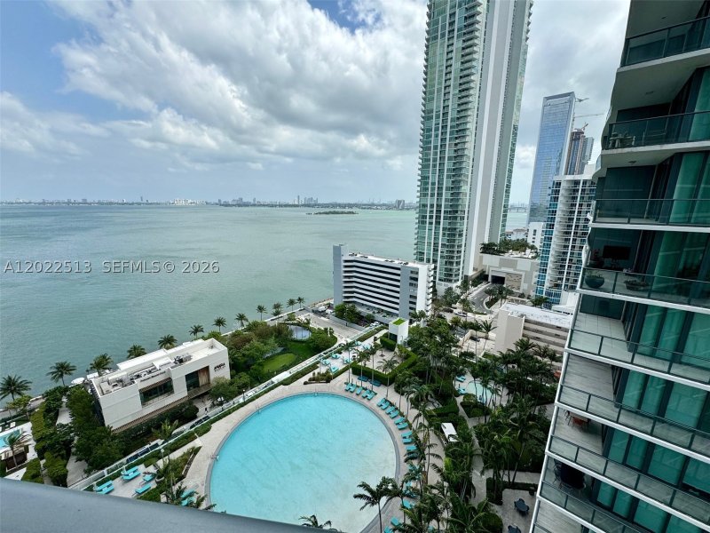 Apartment for rent at Paraiso Bay Miami 1901